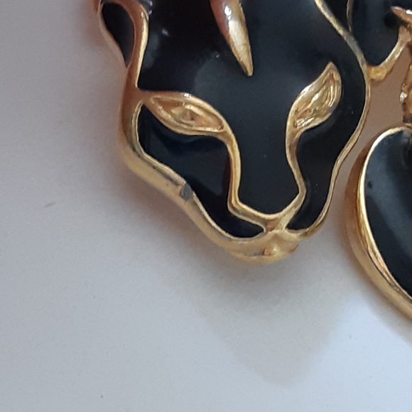 Vintage TRIFARI Black Panther Brooch - Picture 2 of 8